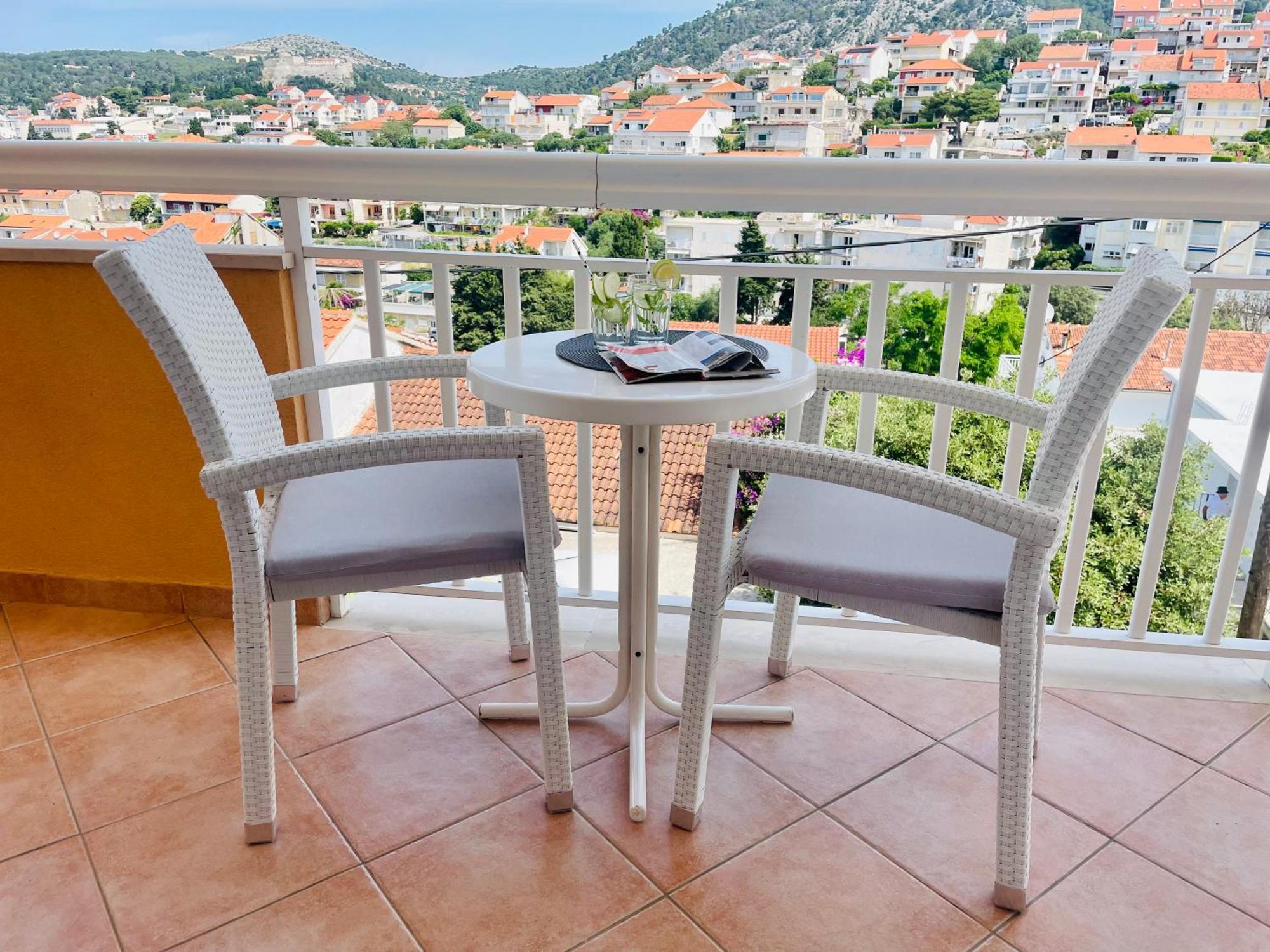 Apartments Sunny Elza Hvar Town Eksteriør bilde