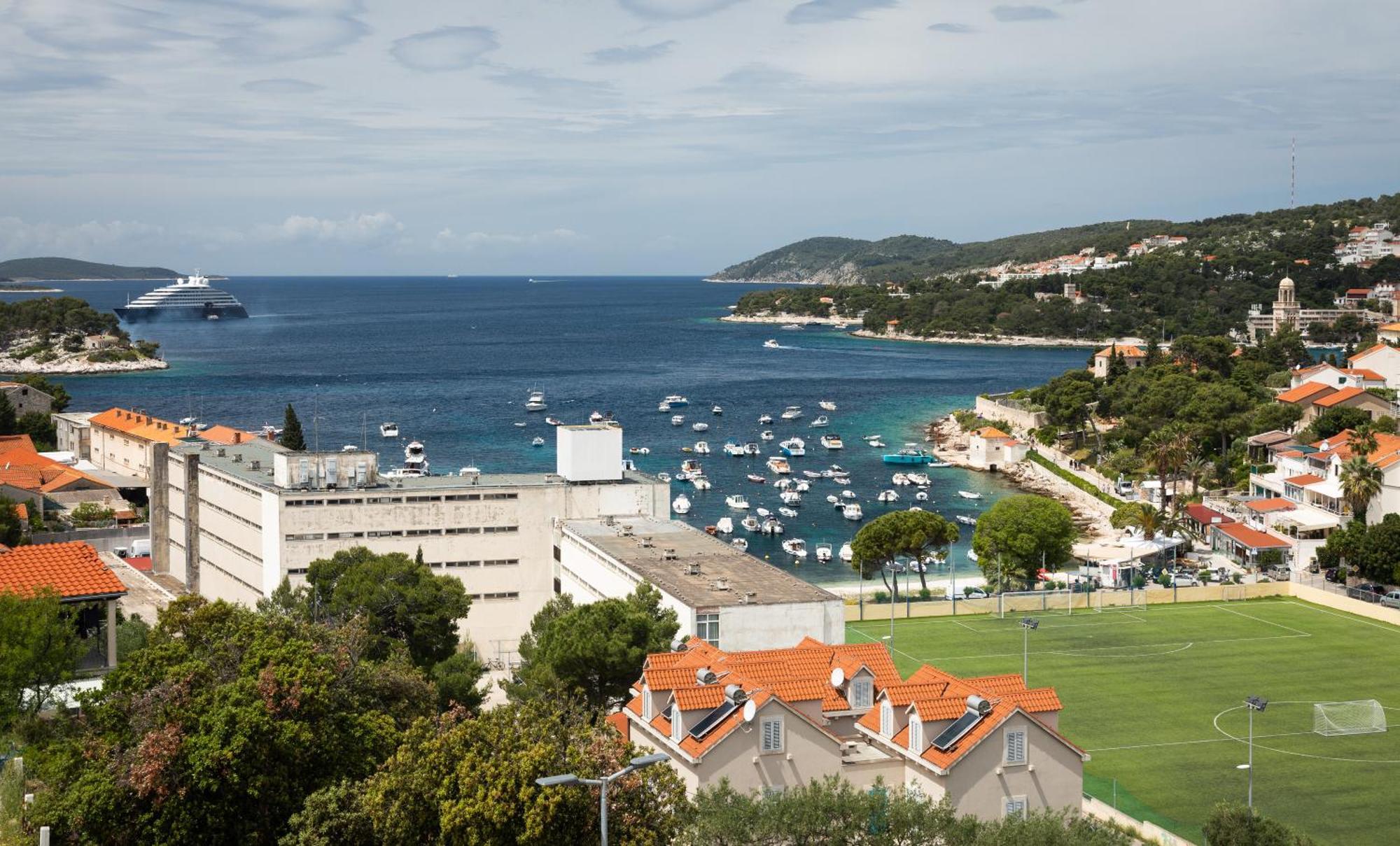 Apartments Sunny Elza Hvar Town Eksteriør bilde