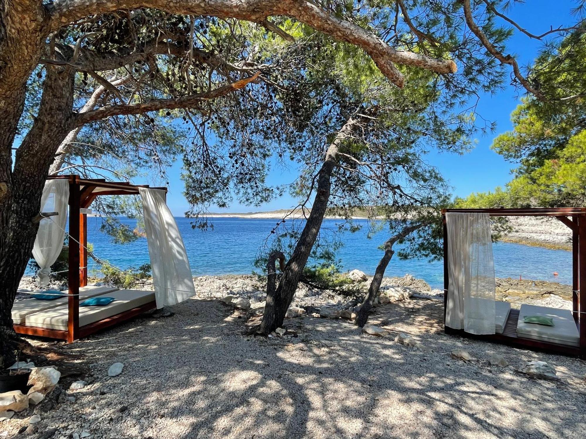 Apartments Sunny Elza Hvar Town Eksteriør bilde
